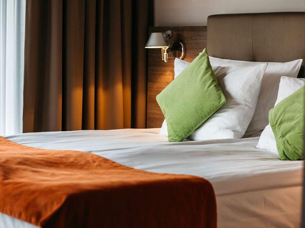 Q Hotel Plus Wrocław Værelse billede