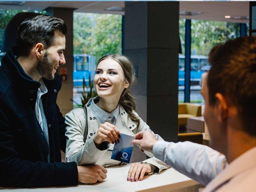 Q Hotel Plus Wrocław Værelse billede